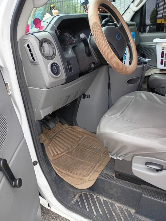 2011 Ford Econoline Van - Image 6 of 31