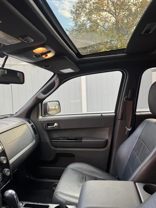 2011 Ford Escape - Image 6 of 7