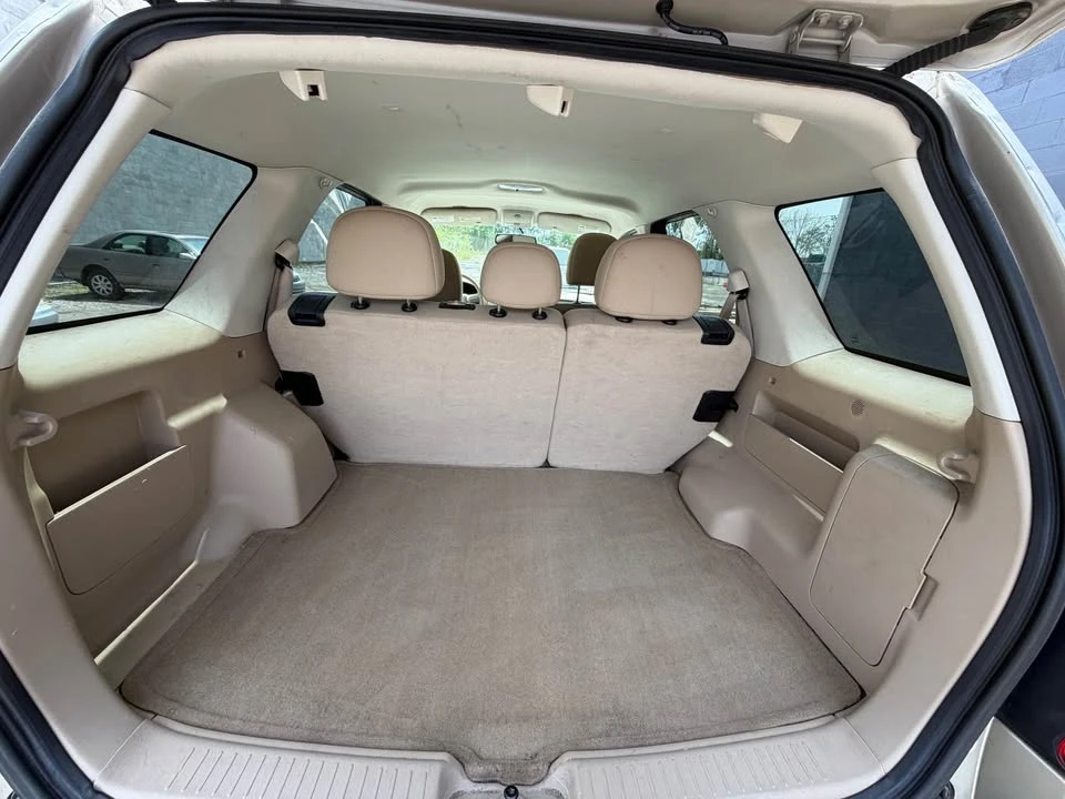 2011 Ford Escape - Image 16 of 17