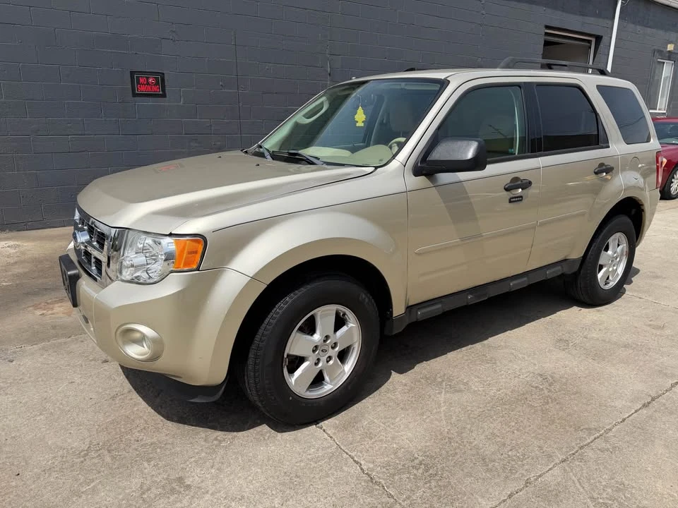 2011 Ford Escape - Image 3 of 17