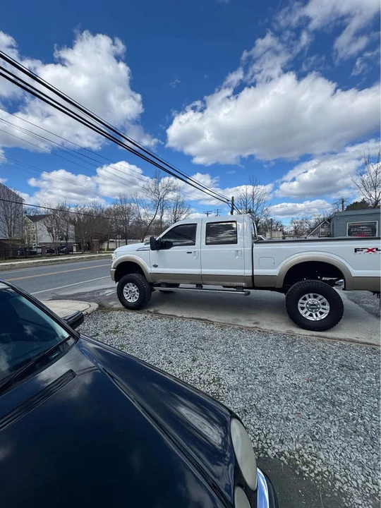 2011 Ford Super Duty 3rd Gen - Image 2 of 17