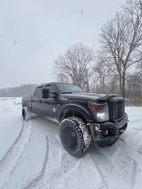 2011 Ford Super Duty 3rd Gen - Image 2 of 4