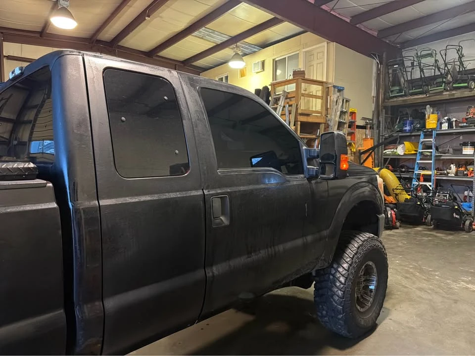 2011 Ford Super Duty 3rd Gen - Image 2 of 3