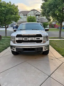 2011 Ford F-150 SuperCrew Cab Lariat