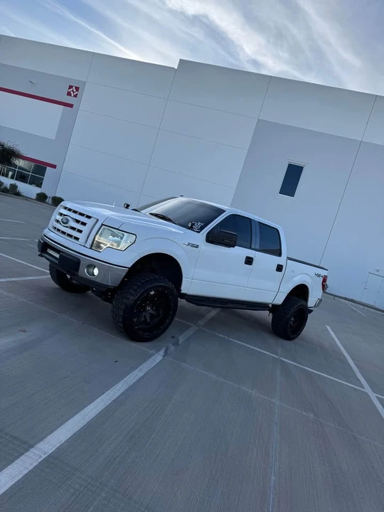 2011 Ford F-150 12th Gen - Image 2 of 10