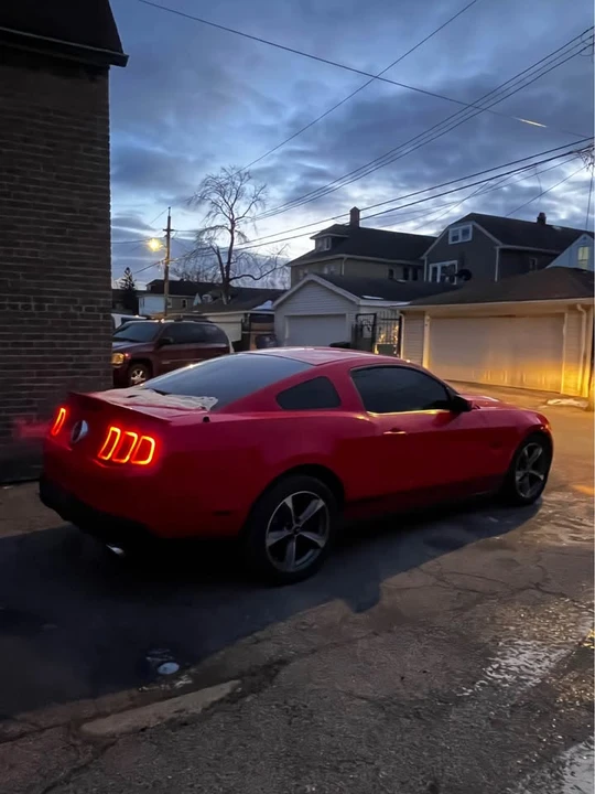 2011 Ford S197 Mustang - Image 4 of 9