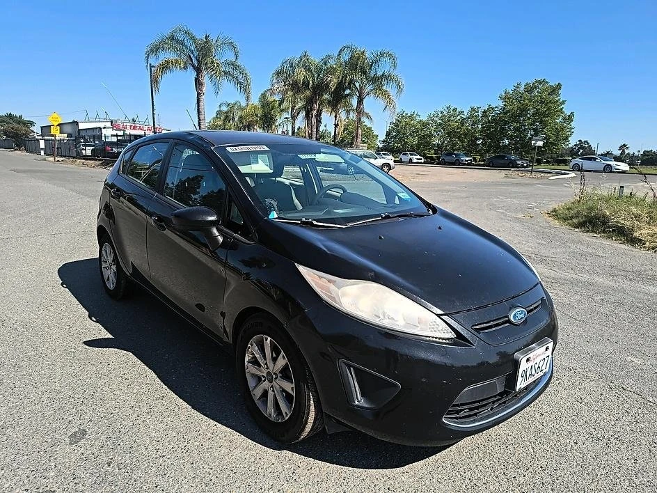 2011 Ford Fiesta - Image 2 of 5