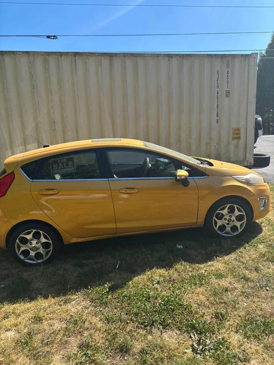 2011 Ford Fiesta - Image 3 of 9