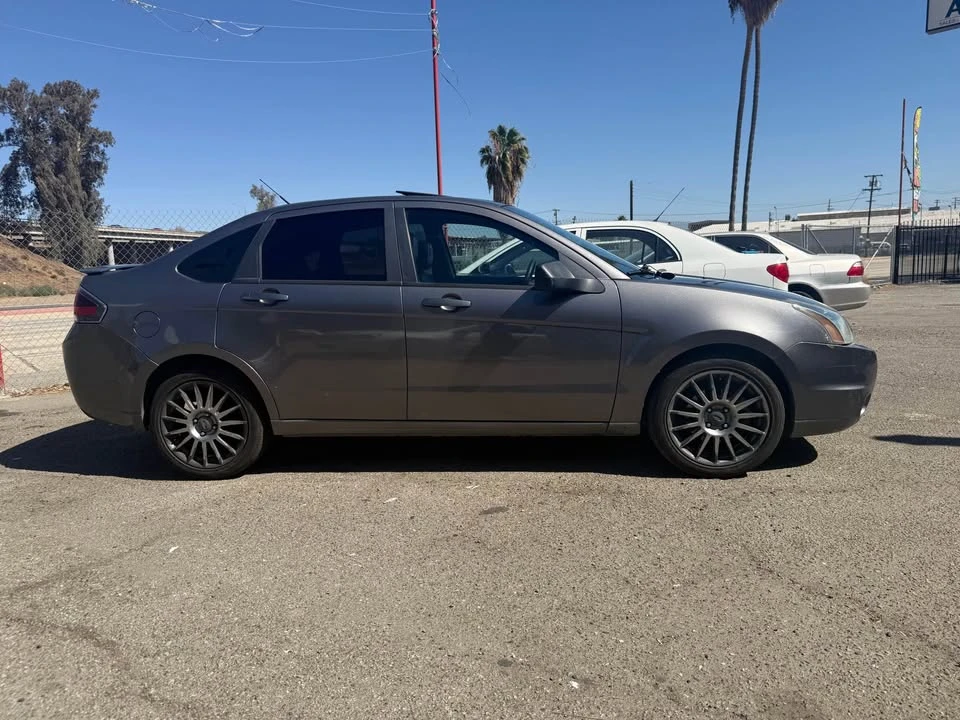 2011 Ford Focus 2nd Gen - Image 3 of 12