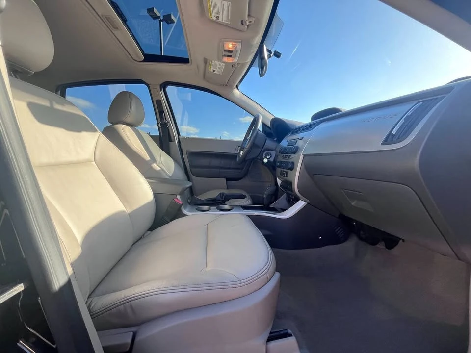 2011 Ford Focus 2nd Gen - Image 13 of 17