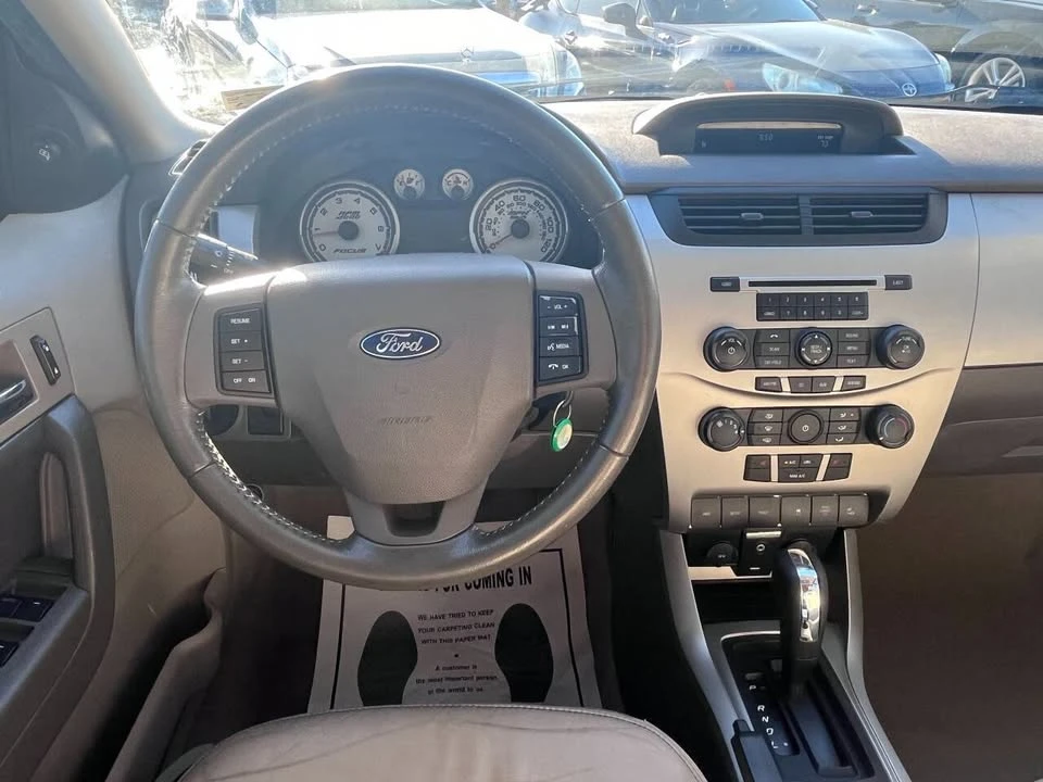 2011 Ford Focus 2nd Gen - Image 16 of 17