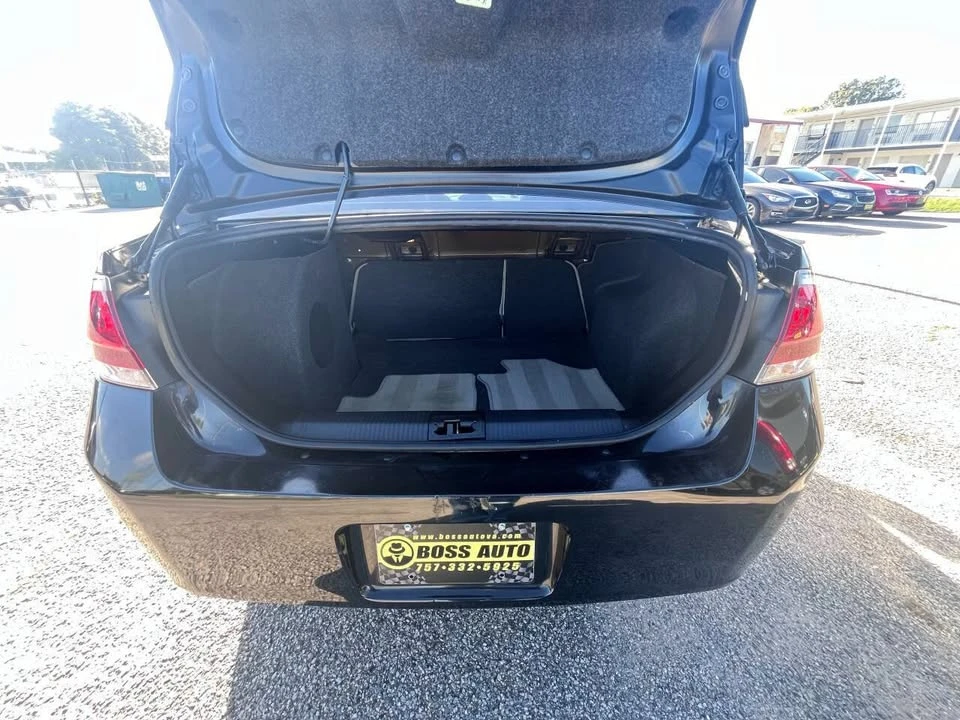 2011 Ford Focus 2nd Gen - Image 11 of 17