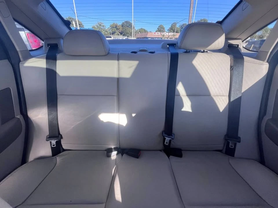 2011 Ford Focus 2nd Gen - Image 14 of 17