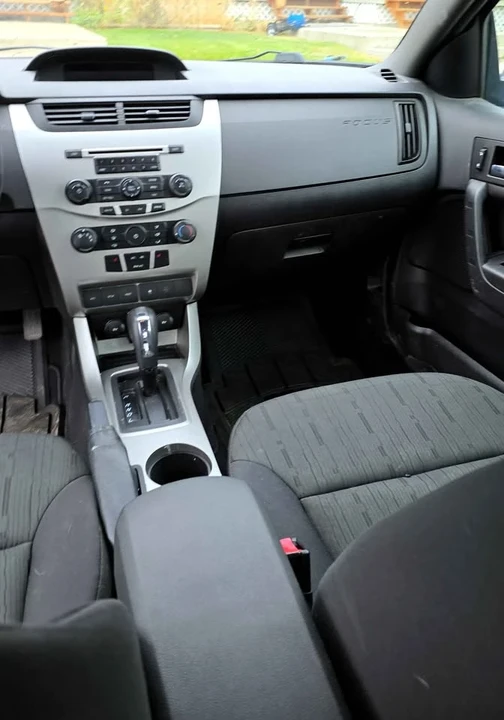 2011 Ford Focus - Image 6 of 6