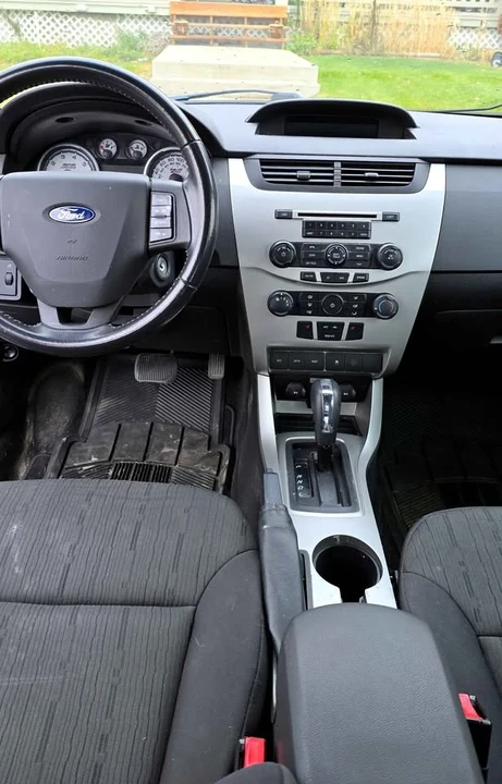 2011 Ford Focus - Image 4 of 6