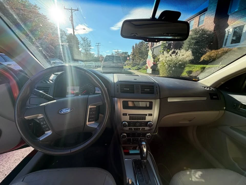 2011 Ford Focus 2nd Gen - Image 7 of 9