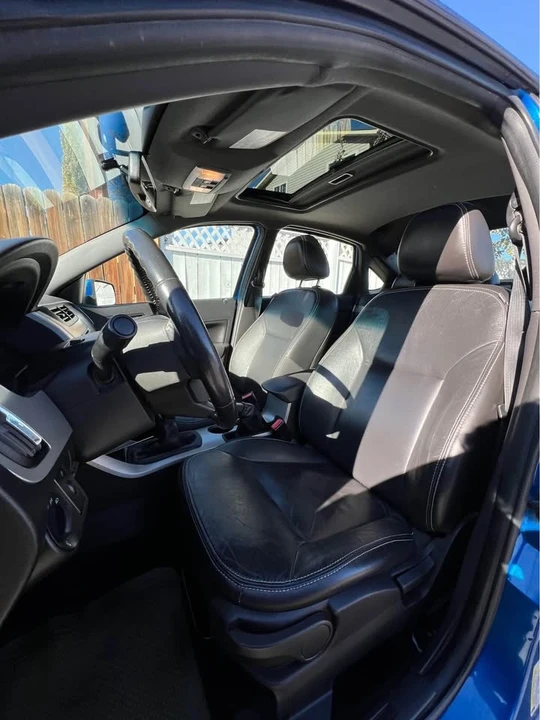 2011 Ford Focus 2nd Gen - Image 5 of 11