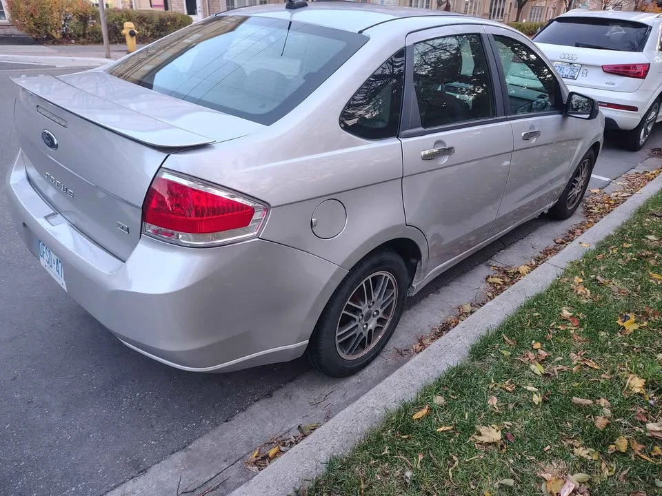 2011 Ford Focus - Image 3 of 6