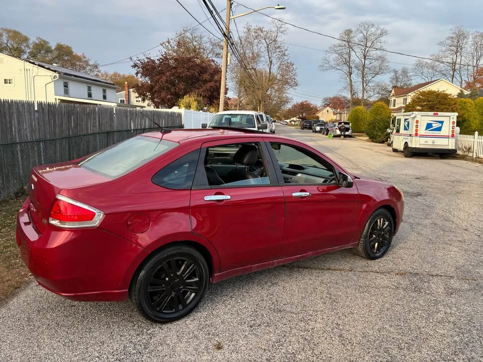 2011 Ford Focus 2nd Gen - Image 9 of 20