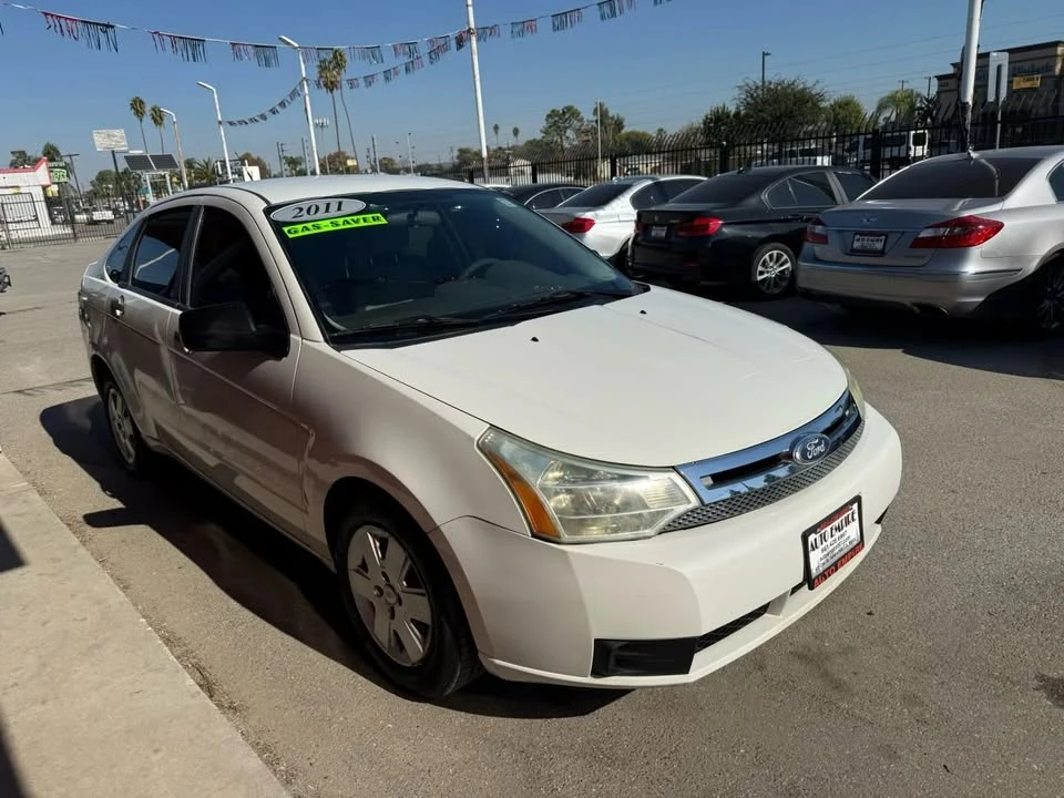 2011 Ford Focus 3rd Gen - Image 3 of 8