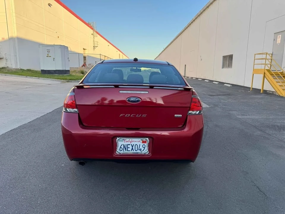 2011 Ford Focus 2nd Gen - Image 15 of 19