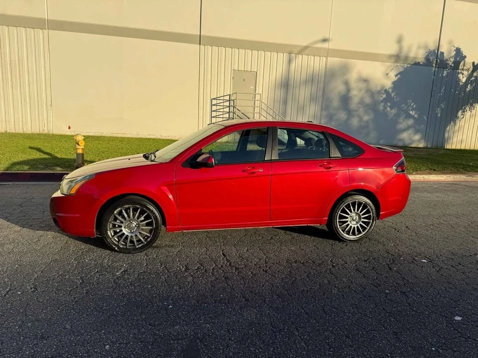 2011 Ford Focus 2nd Gen - Image 2 of 19