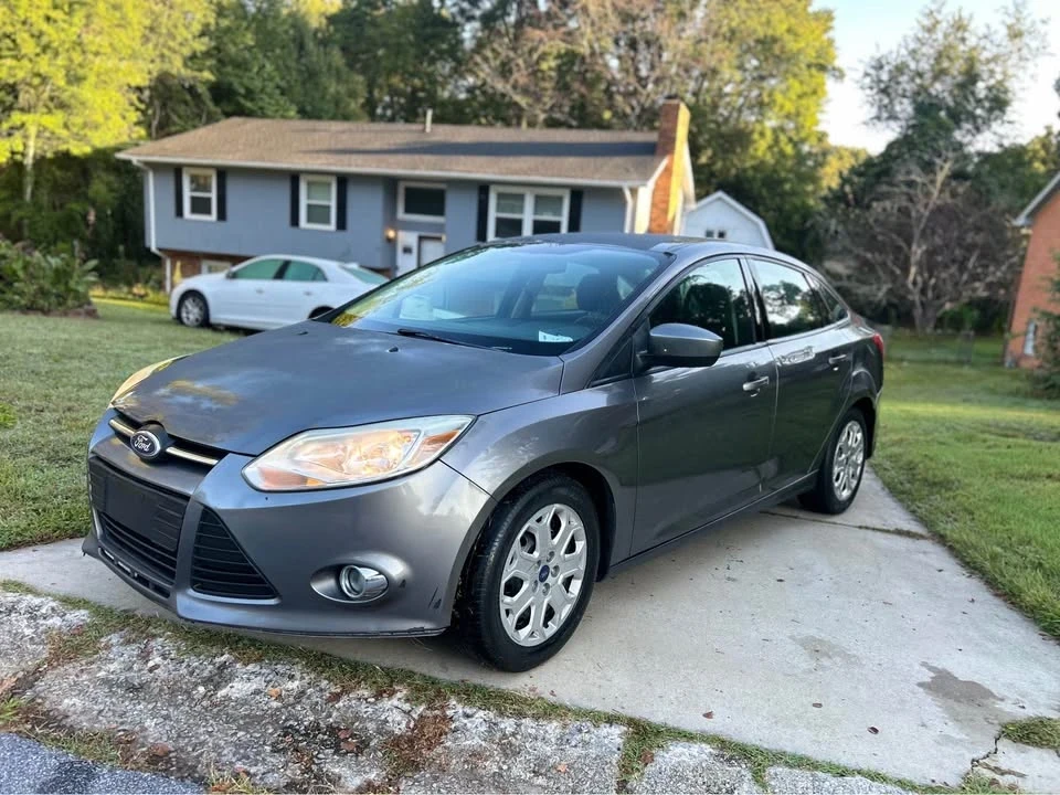 2011 Ford Focus 3rd Gen - Image 5 of 11
