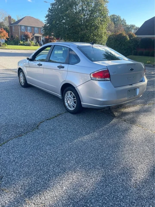 2011 Ford Focus 2nd Gen - Image 3 of 12