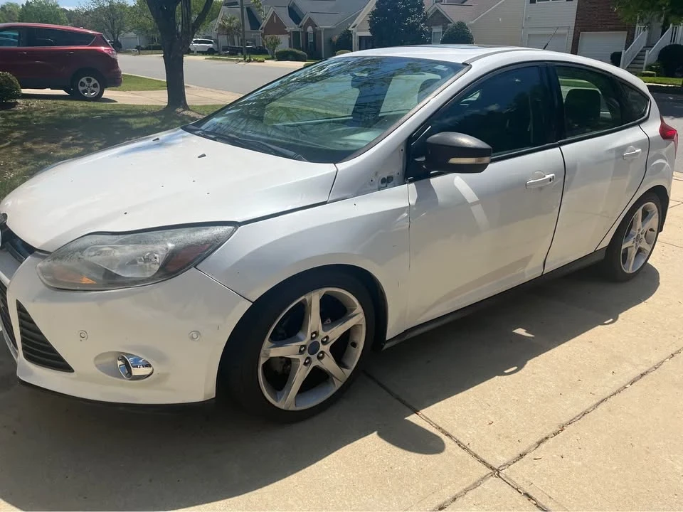 2011 Ford Focus 2nd Gen - Image 2 of 4
