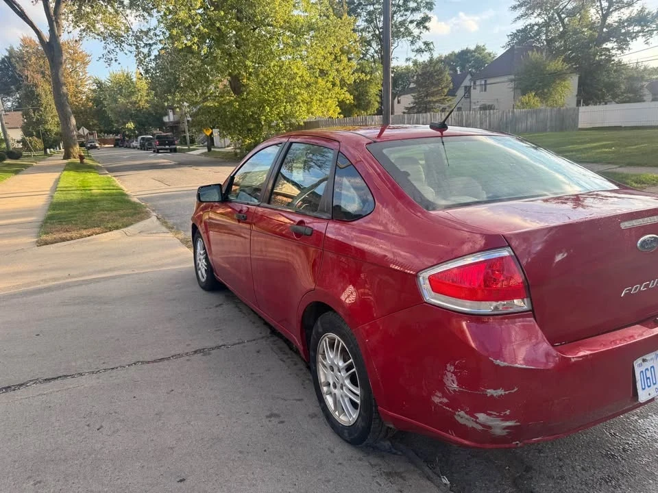 2011 Ford Focus 2nd Gen - Image 5 of 9