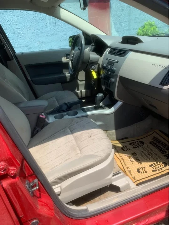 2011 Ford Focus 2nd Gen - Image 8 of 12
