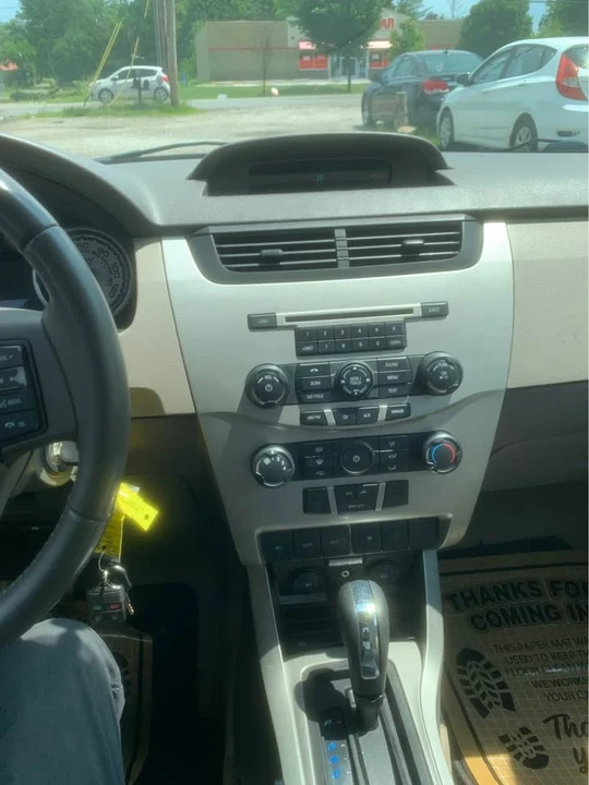 2011 Ford Focus 2nd Gen - Image 11 of 12