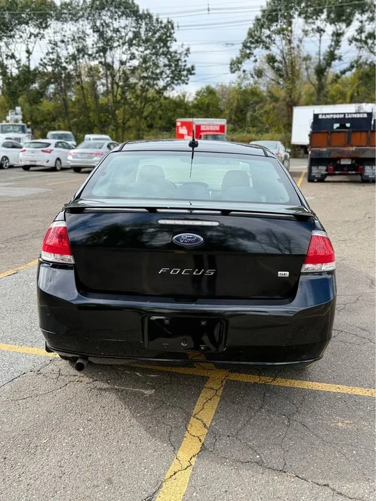 2011 Ford Focus 2nd Gen - Image 6 of 13