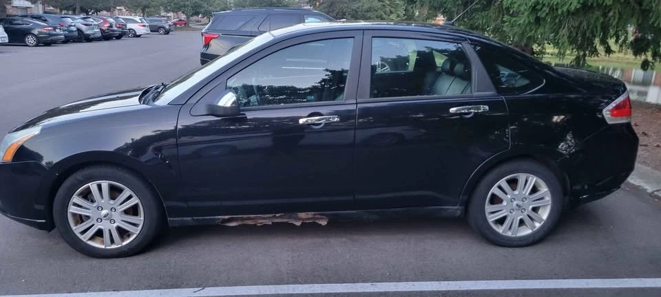 2011 Ford Focus 2nd Gen - Image 2 of 10