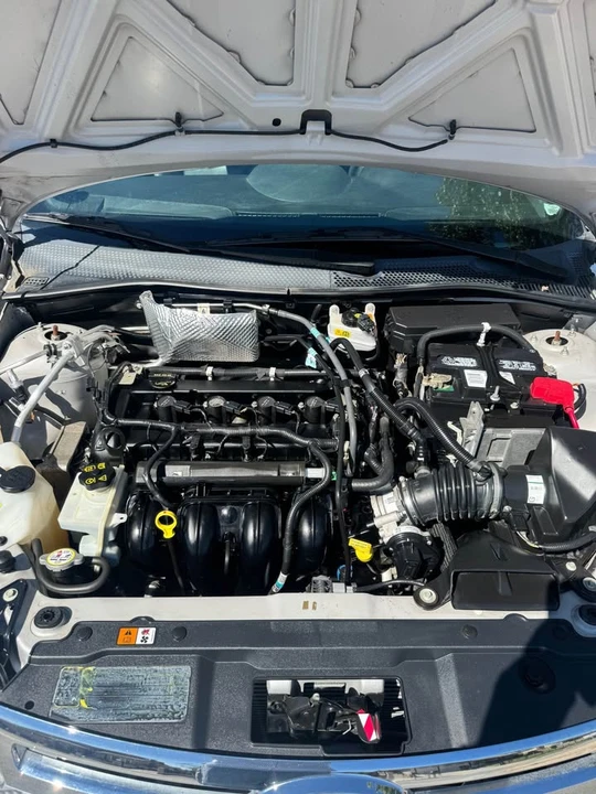 2011 Ford Focus 2nd Gen - Image 14 of 16