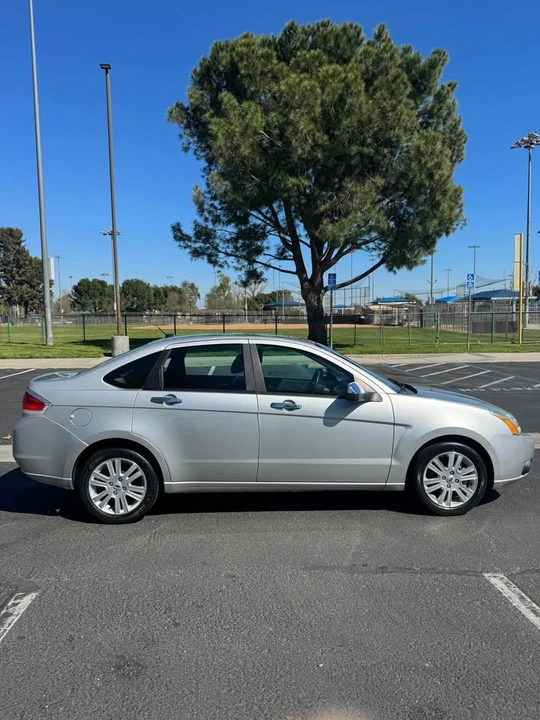 2011 Ford Focus 2nd Gen - Image 5 of 16