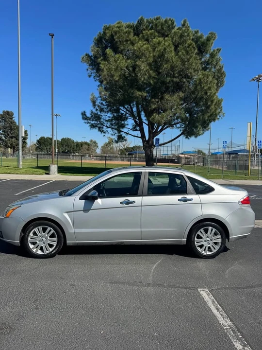 2011 Ford Focus 2nd Gen - Image 6 of 16