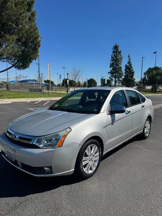 2011 Ford Focus 2nd Gen - Image 2 of 16