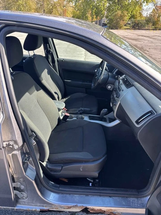 2011 Ford Focus 2nd Gen - Image 6 of 7