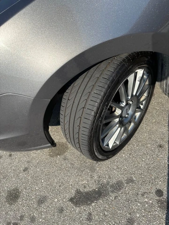 2011 Ford Focus 2nd Gen - Image 10 of 10