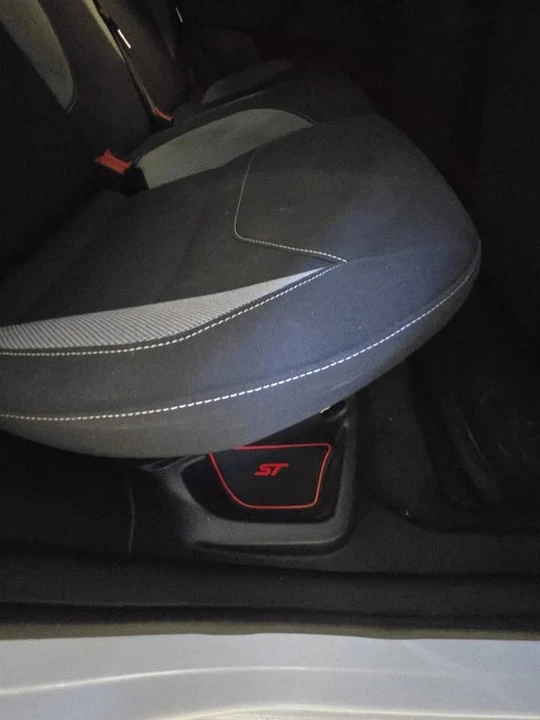 2011 Ford Focus 2nd Gen - Image 7 of 13