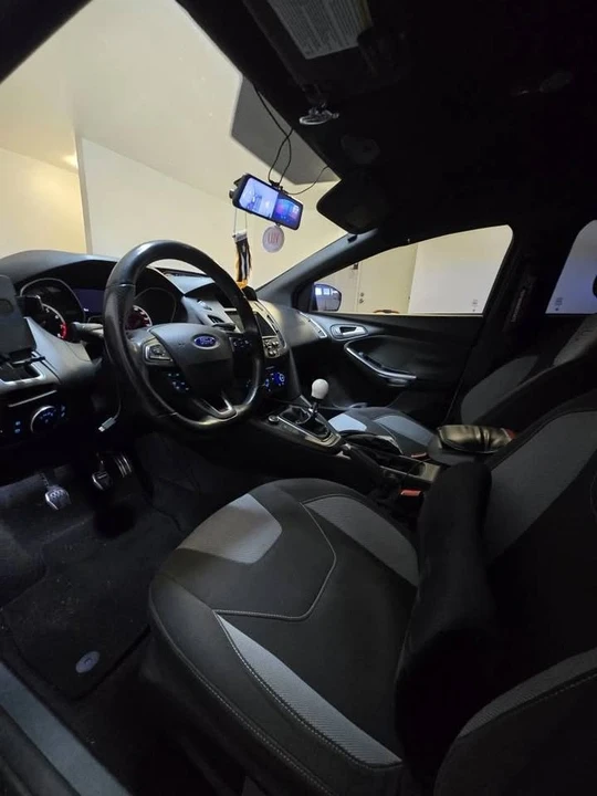 2011 Ford Focus 2nd Gen - Image 4 of 13