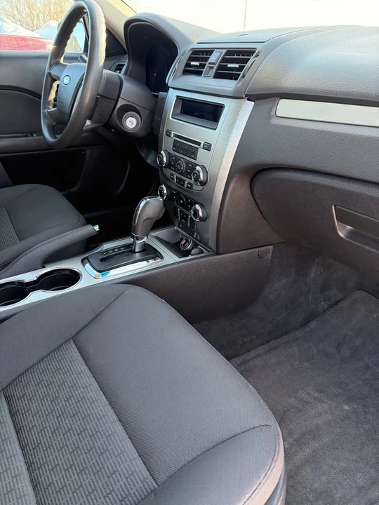 2011 Ford Fusion 1st Gen - Image 11 of 17