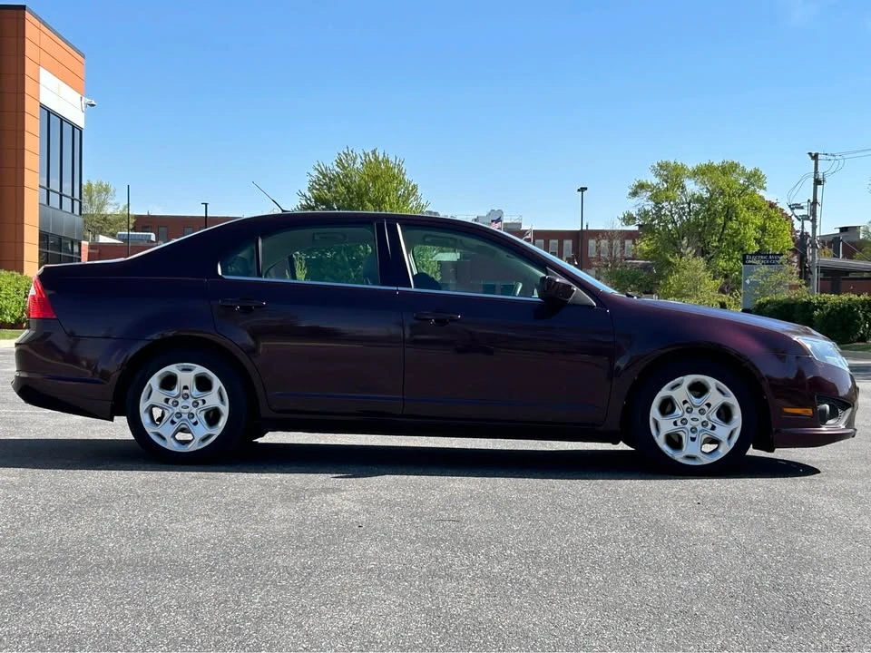 2011 Ford Fusion 1st Gen - Image 2 of 18