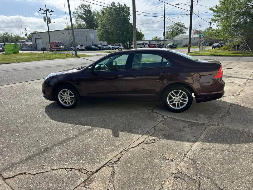 2011 Ford Fusion 1st Gen - Image 9 of 13