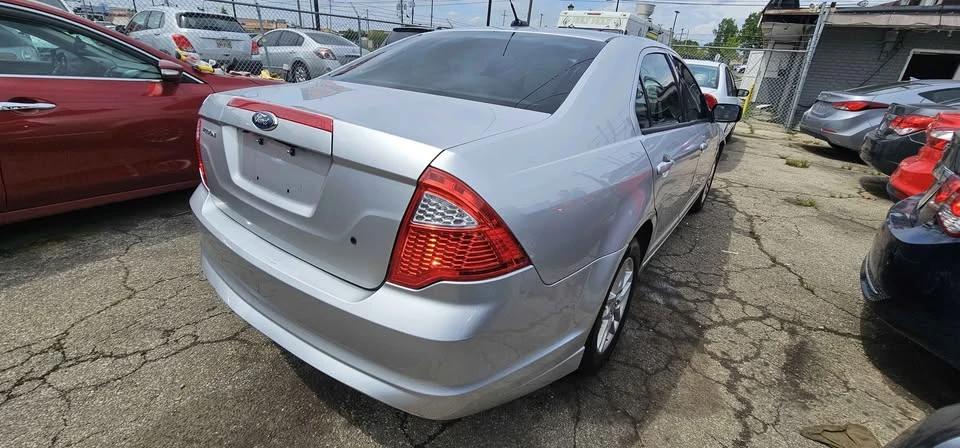 2011 Ford Fusion 1st Gen - Image 5 of 15