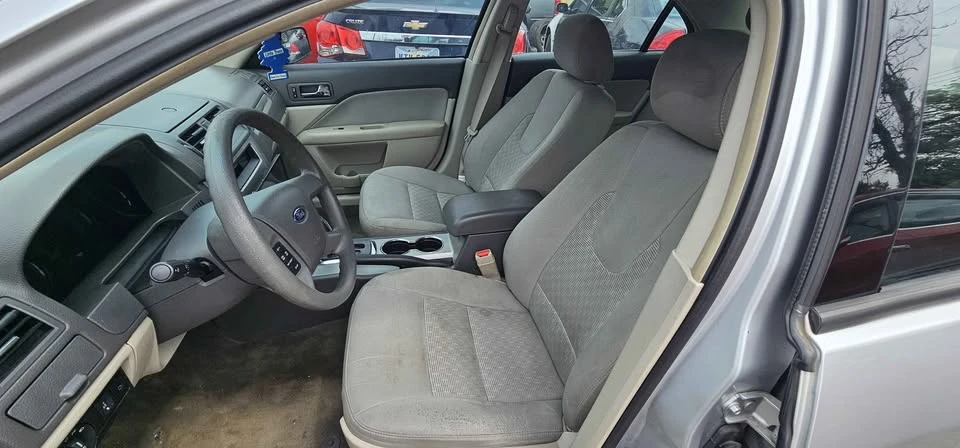 2011 Ford Fusion 1st Gen - Image 12 of 15