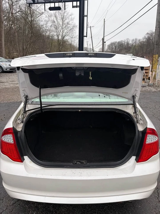2011 Ford Fusion 1st Gen - Image 11 of 14