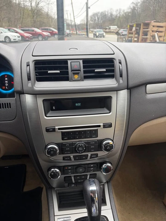 2011 Ford Fusion 1st Gen - Image 13 of 14