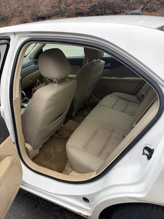 2011 Ford Fusion 1st Gen - Image 10 of 14